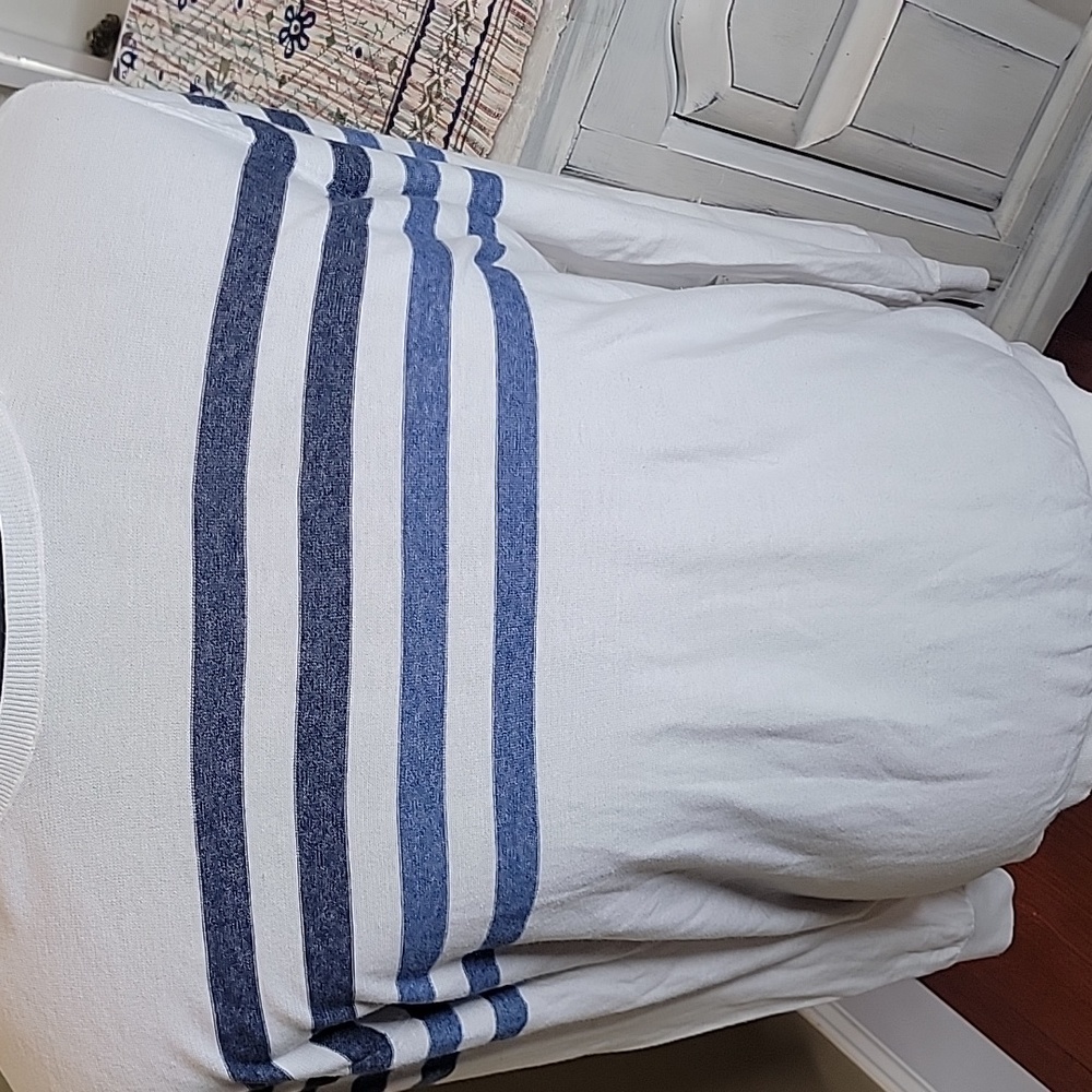 Spring Sweater - image 8